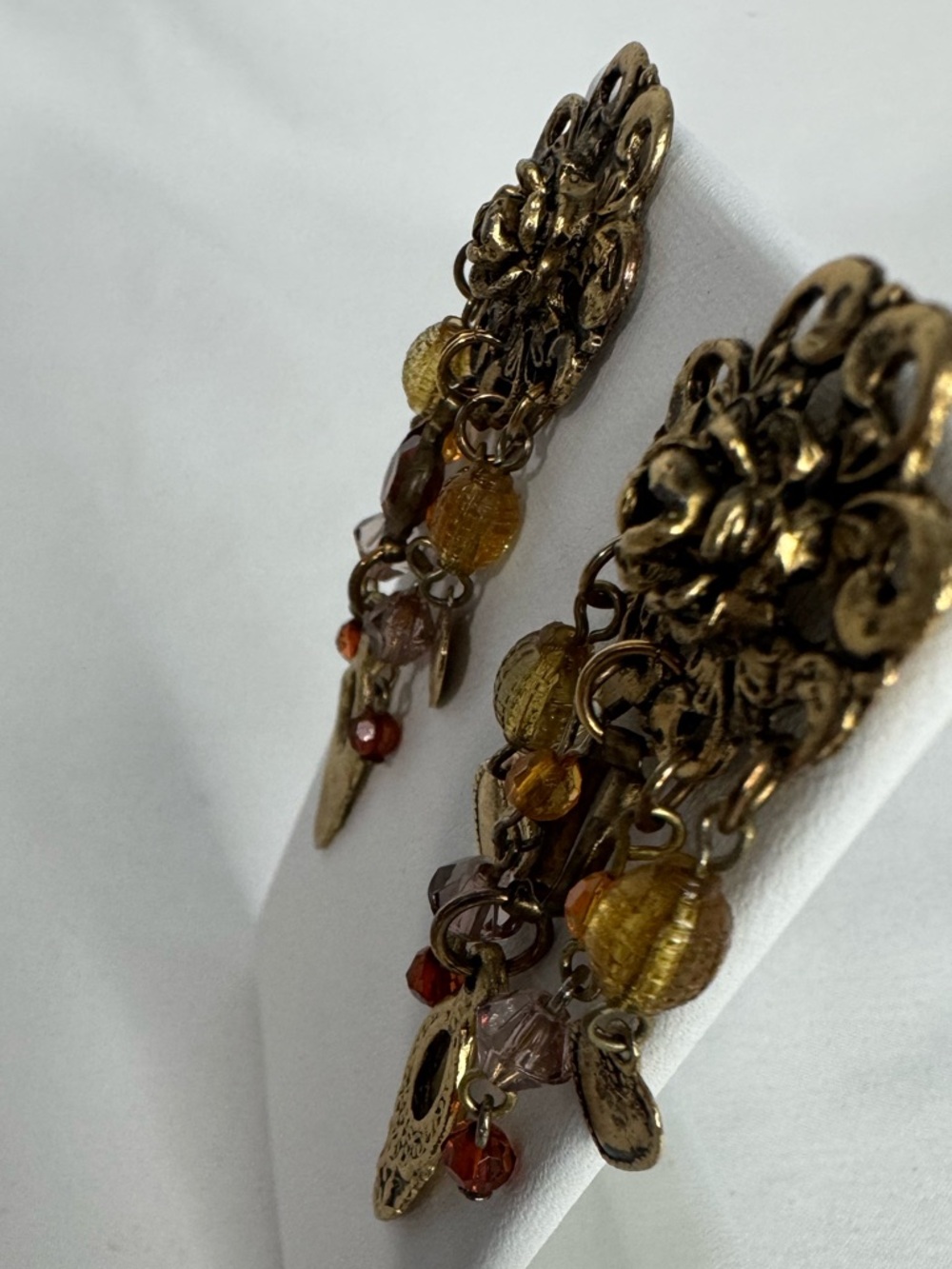 Vintage Gold Tone Dangle Earrings Amber Bead Heart Charm Boho - Picture 4 of 5